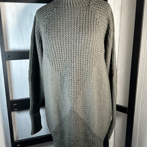 Alan Bilzerian 100% Wool Thick Gray Knit Sweater Dress, Free Size, Stunning Art - Picture 2 of 6